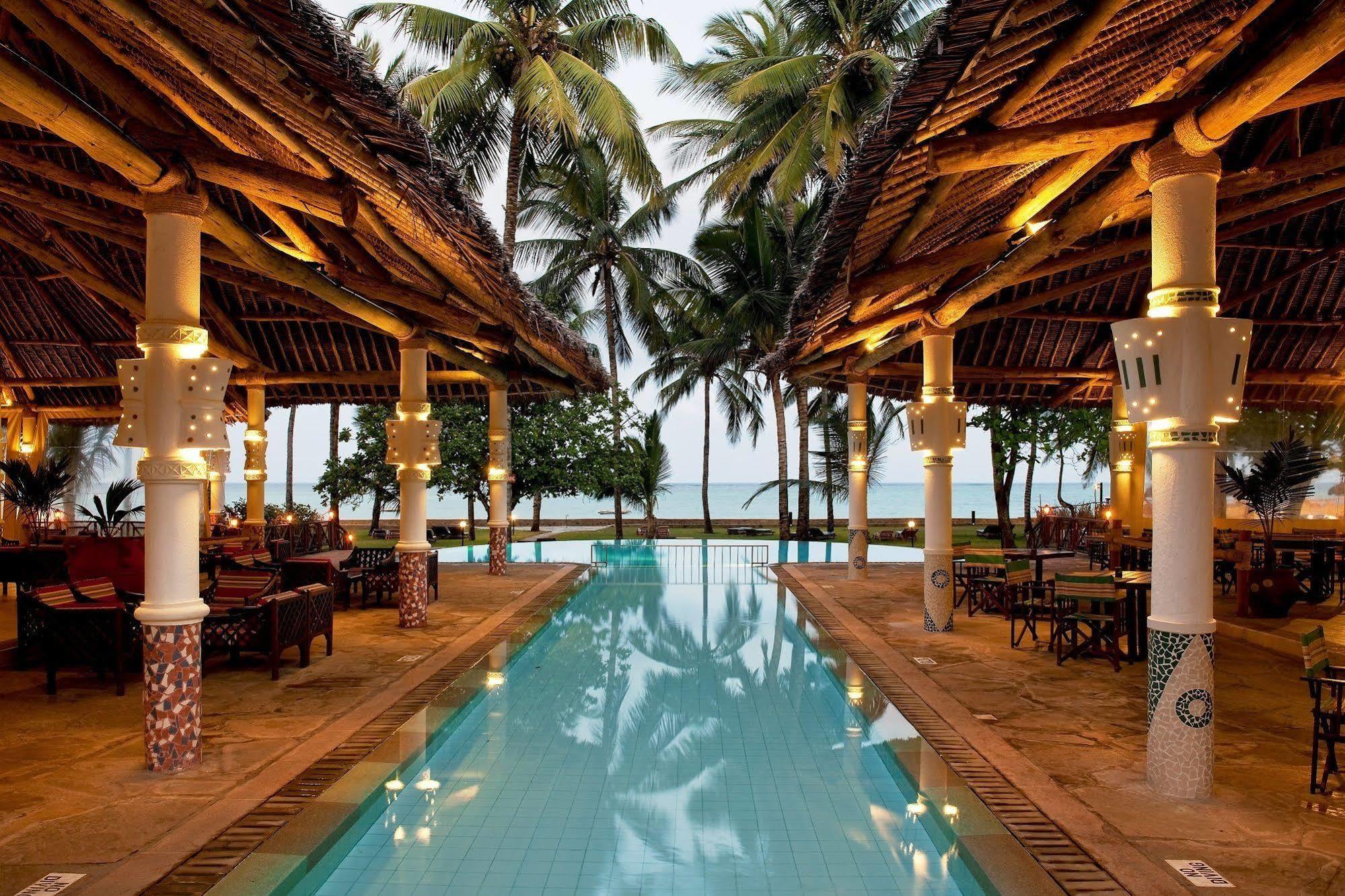Neptune Village Beach Resort & Spa Galu Exterior foto